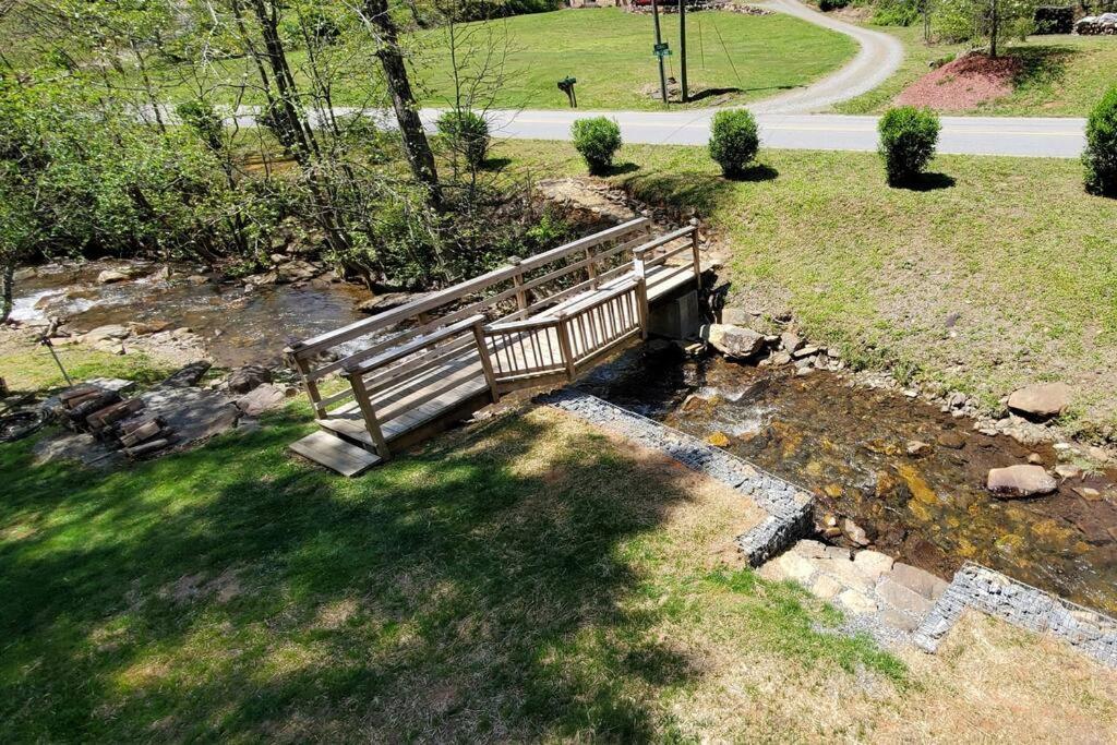 Waterwheel Cabin By The Creek Murphy Dış mekan fotoğraf